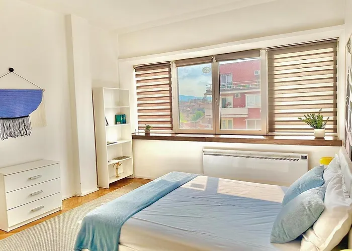 アパート 1 Bedroom Flat Center At Vitosha Blvd By Kvartiri Ltd *