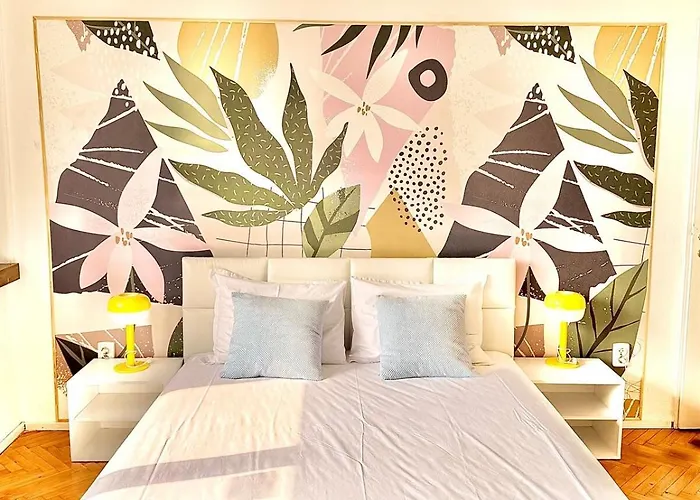 1 Bedroom Flat Center At Vitosha Blvd By Kvartiri Ltd アパート