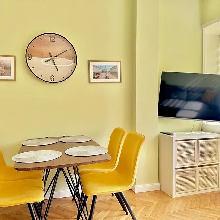 1 Bedroom Flat Center At Vitosha Blvd By Kvartiri Ltd Apartamento Sófia