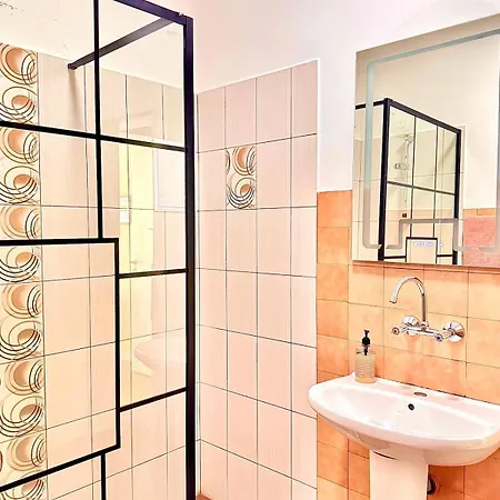 1 Bedroom Flat Center At Vitosha Blvd By Kvartiri Ltd