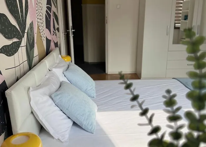 1 Bedroom Flat Center At Vitosha Blvd By Kvartiri Ltd * Sofía