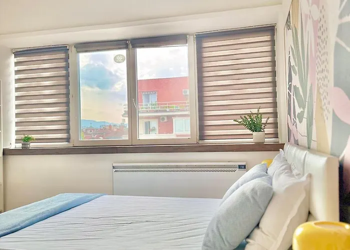 1 Bedroom Flat Center At Vitosha Blvd By Kvartiri Ltd Apartament Sofia