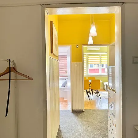 1 Bedroom Flat Center At Vitosha Blvd By Kvartiri Ltd 아파트